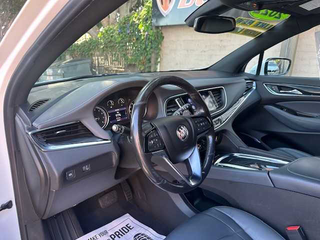 2022 Buick Enclave Essence