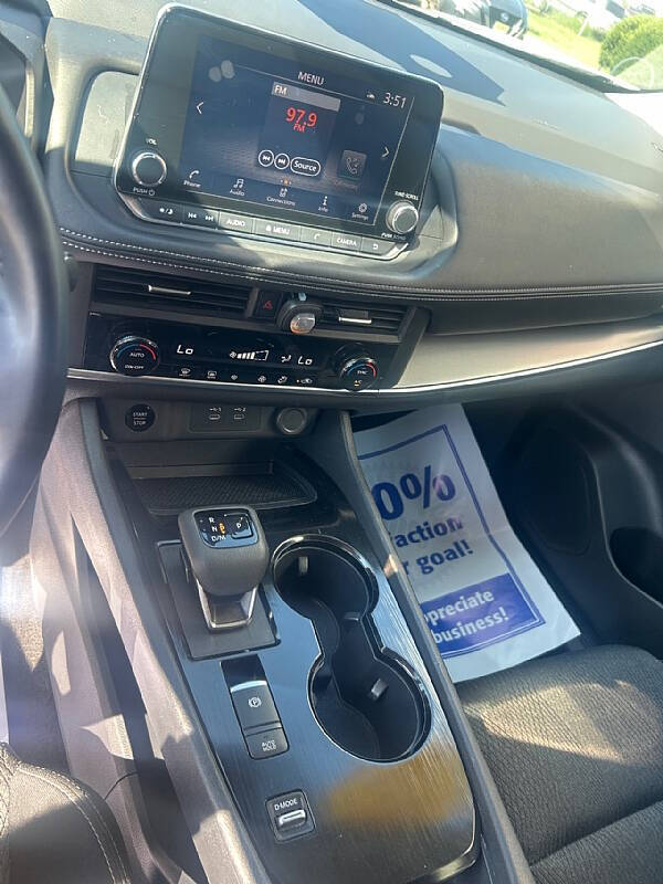 2025 Nissan Rogue SV