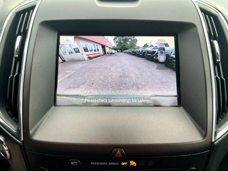 2020 Ford Edge Titanium