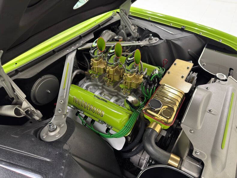 1962 Ford Thunderbird