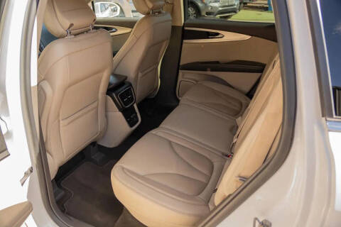 2020 Lincoln Nautilus Standard