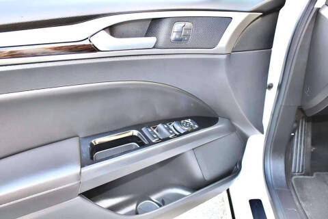 2014 Ford Fusion Hybrid SE