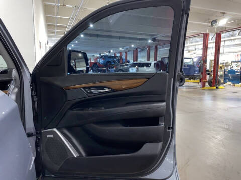 2020 Cadillac Escalade Luxury