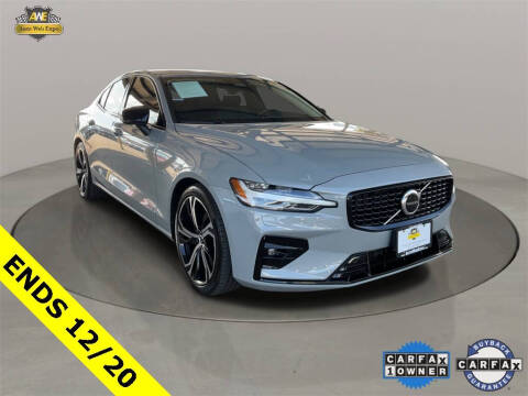 2024 Volvo S60 B5 Core Dark Theme