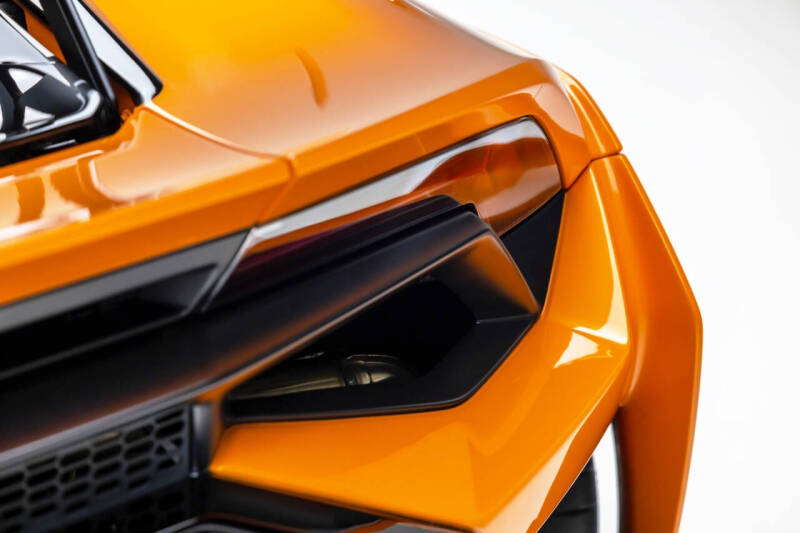 2023 Lamborghini Huracan STO