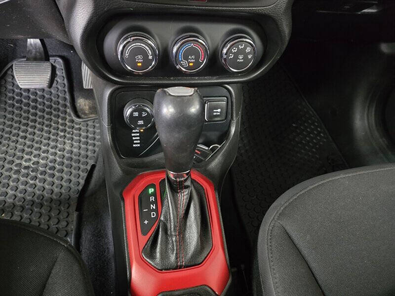 2016 Jeep Renegade Trailhawk