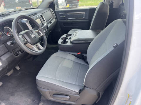 2023 RAM 1500 Classic SLT