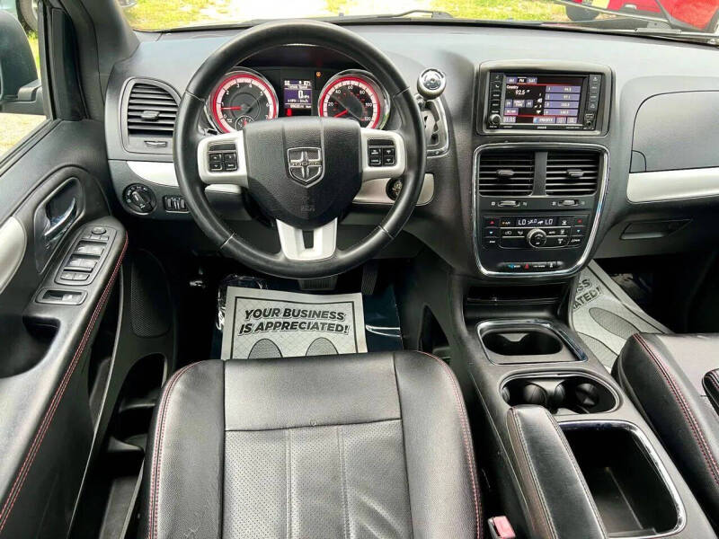 2014 Dodge Grand Caravan R/T