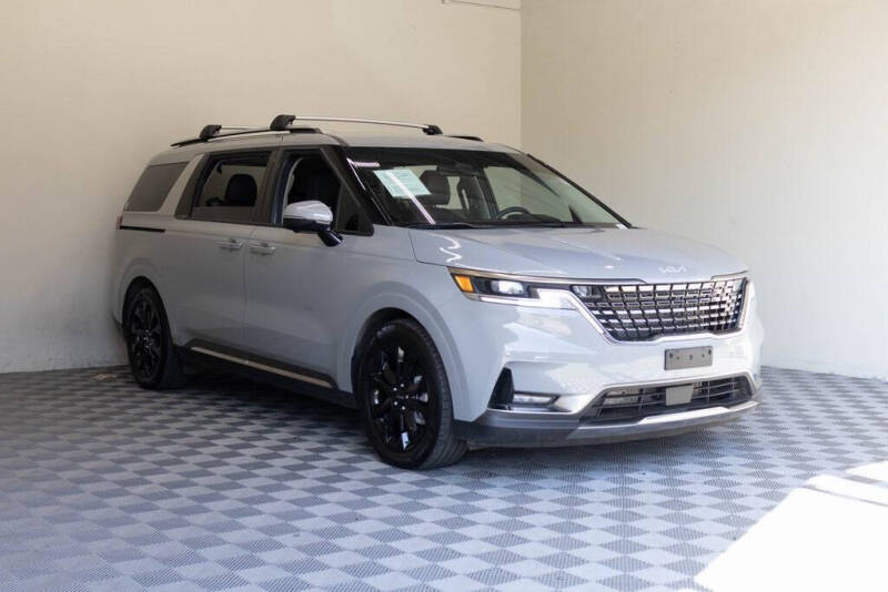 2024 Kia Carnival SX