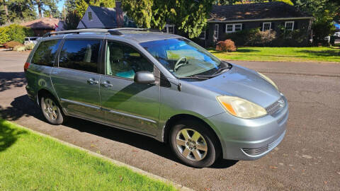 2004 Toyota Sienna