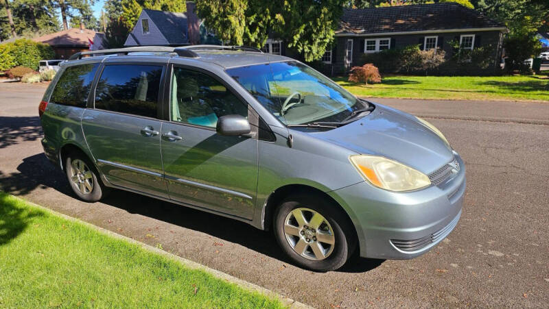 2004 Toyota Sienna