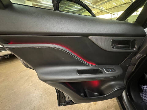 2020 Jaguar F-PACE SVR