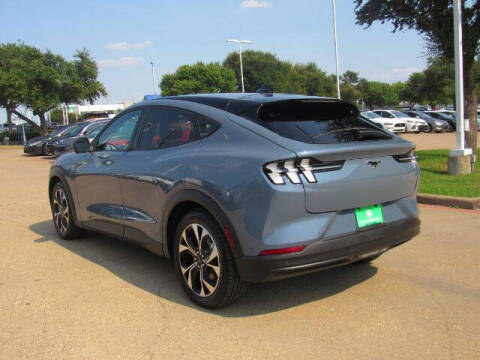 2024 Ford Mustang Mach-E Select