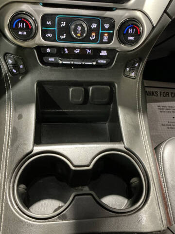 2017 GMC Yukon XL SLT