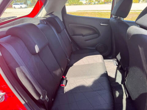 2013 Mazda MAZDA2 Sport