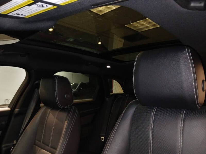 2022 Land Rover Range Rover Velar P250 R-Dynamic S