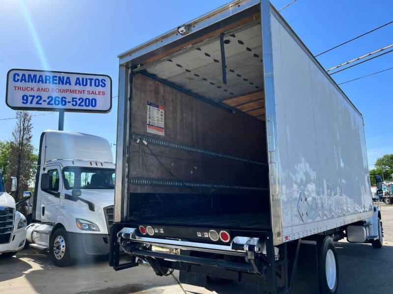 2013 Freightliner M2 106
