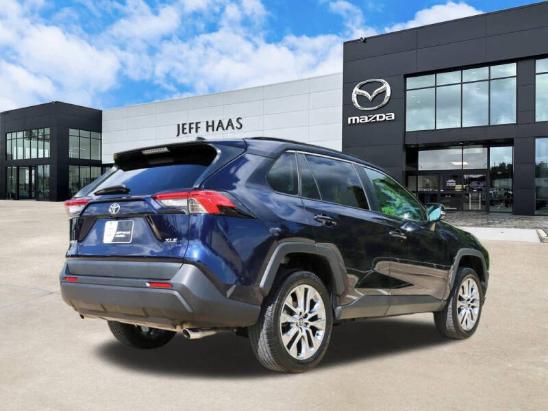 2023 Toyota RAV4 XLE Premium