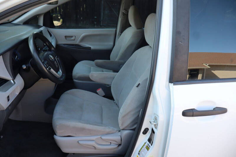 2018 Toyota Sienna L 7-Passenger