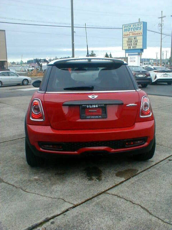 2011 MINI Cooper John Cooper Works