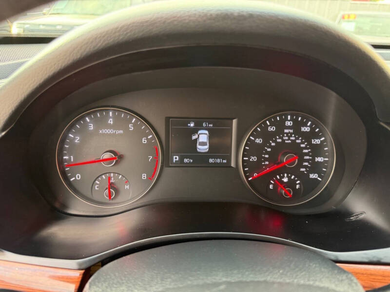 2017 Kia Cadenza Premium