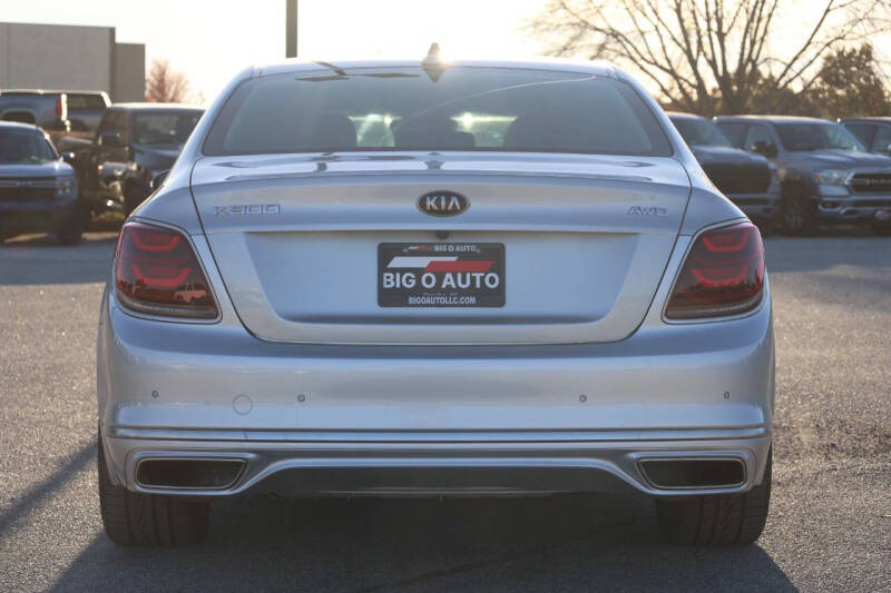 2020 Kia K900 Luxury