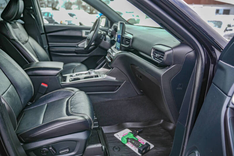 2020 Ford Explorer ST