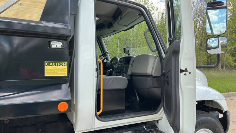 2018 International DuraStar 4300