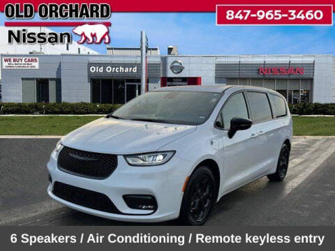 2024 Chrysler Pacifica Plug-In Hybrid Select