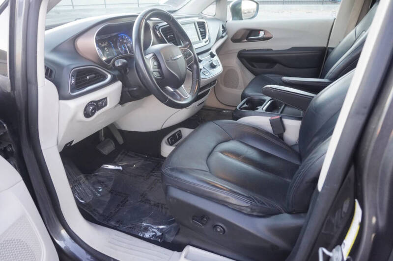 2018 Chrysler Pacifica Touring L