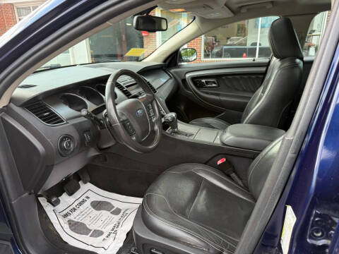2011 Ford Taurus SEL