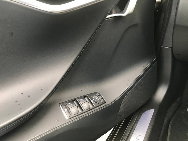 2015 Tesla Model S 70D