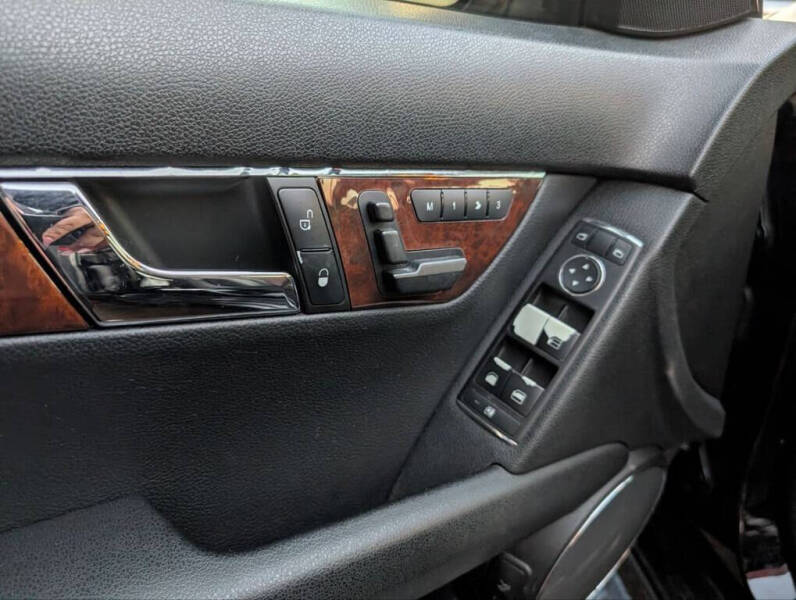 2009 Mercedes-Benz C-Class