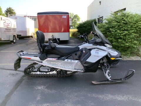 2020 Ski-Doo Grand Touring Sport Rotax®
