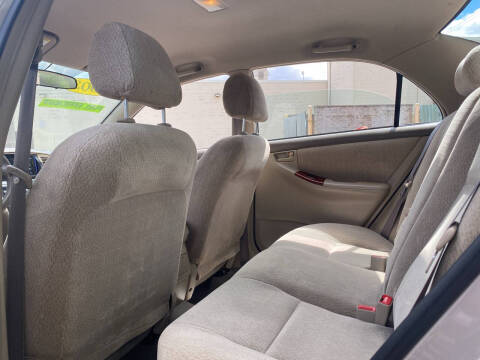 2003 Toyota Corolla LE