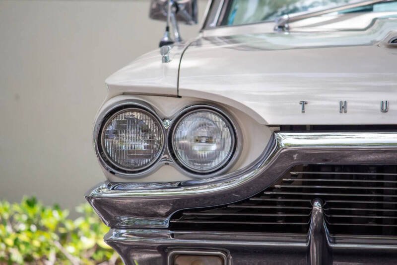 1964 Ford Thunderbird