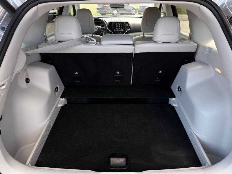 2022 Jeep Cherokee Latitude Lux