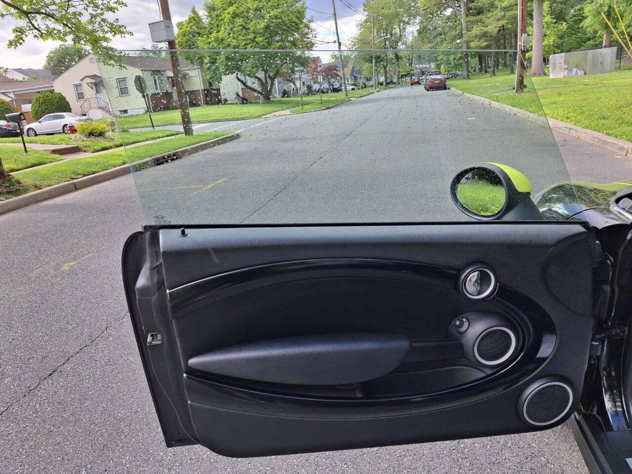 Black 2013 MINI Hardtop Cooper Cooper 2dr Hatchback 28