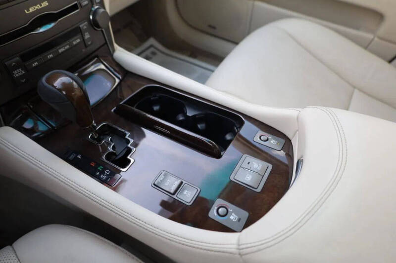 2007 Lexus LS 460