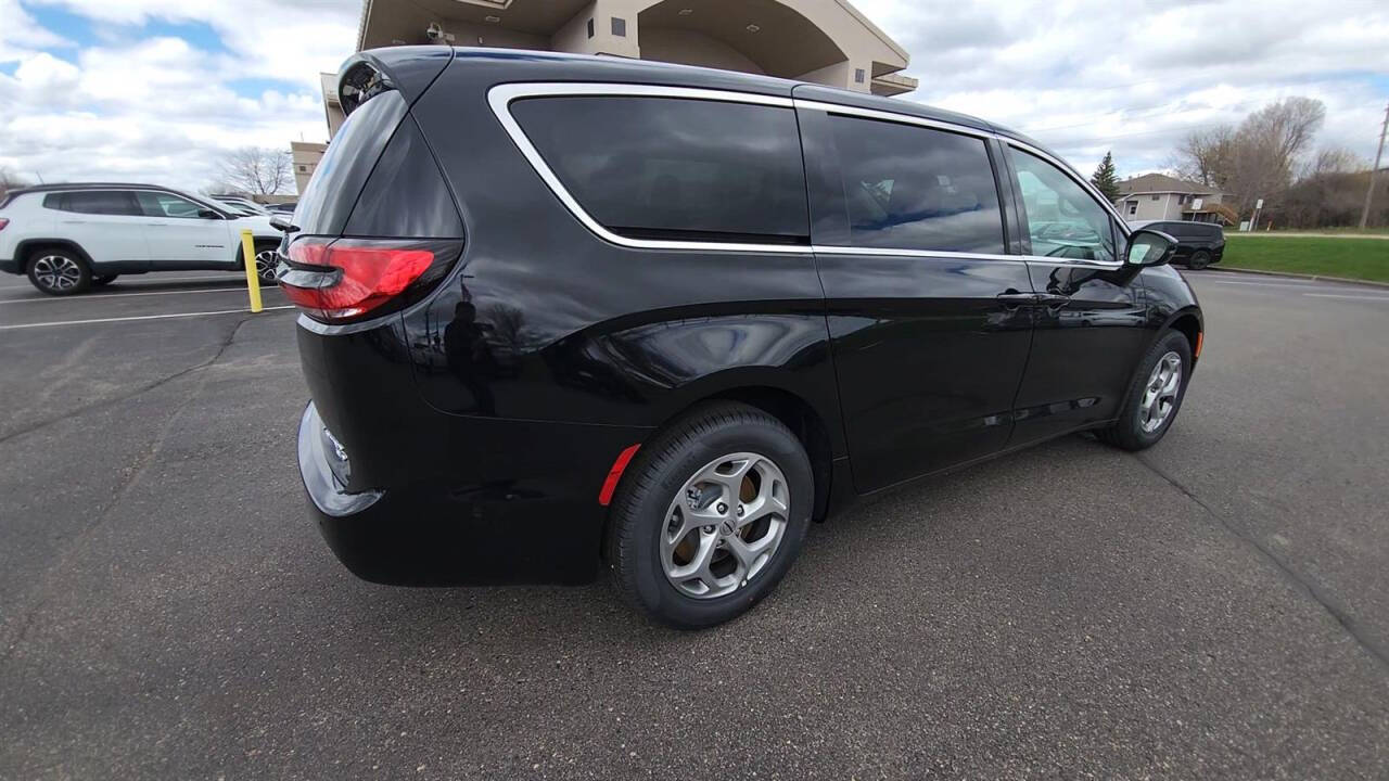 2024 Chrysler Pacifica for sale at Victoria Auto Sales in Victoria, MN