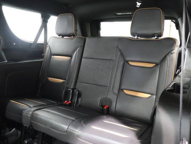 2023 GMC Yukon XL AT4