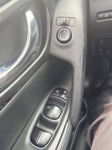2020 Nissan Rogue S