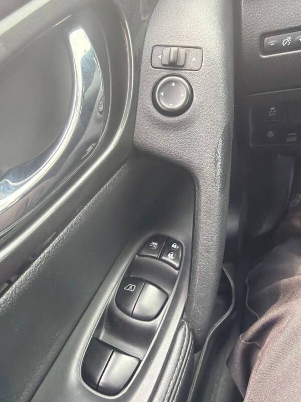 2020 Nissan Rogue S