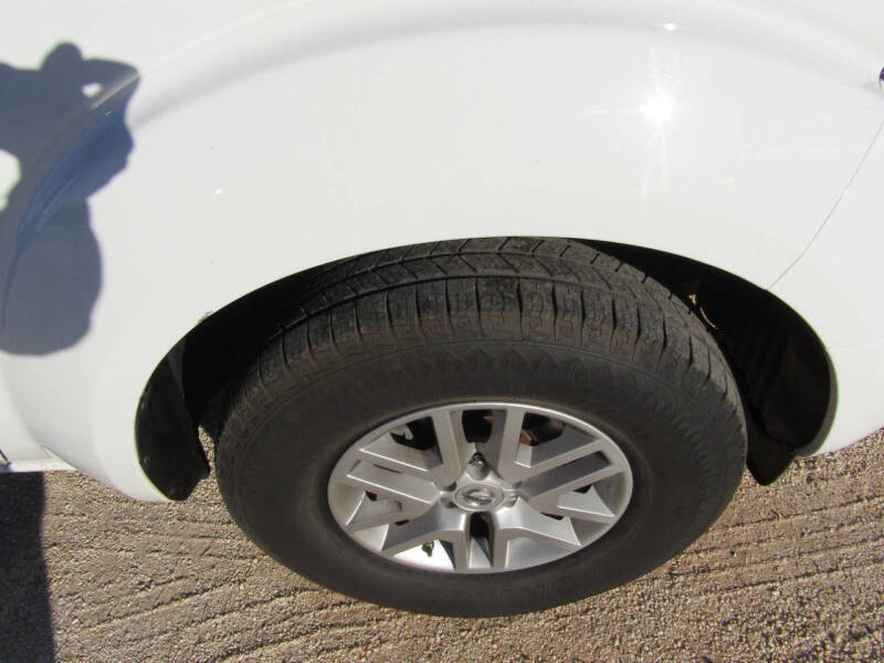 2017 Nissan Frontier SV