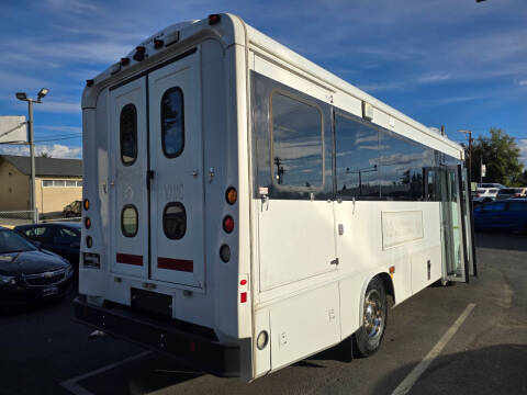 2012 Freightliner MBC Chassis
