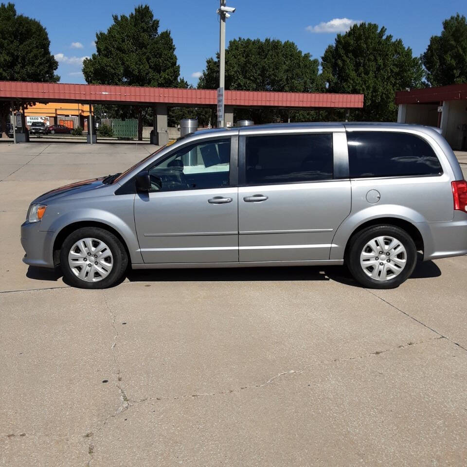 2016 Dodge Grand Caravan for sale at All American Automotive #2, Inc in Wichita, KS