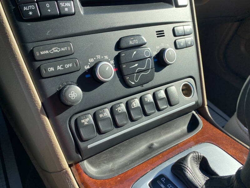 2014 Volvo XC90 3.2 Platinum