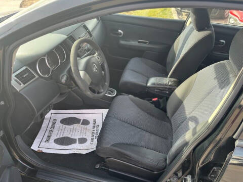 2010 Nissan Versa 1.8 S