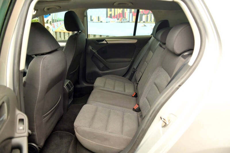 2011 Volkswagen Golf TDI