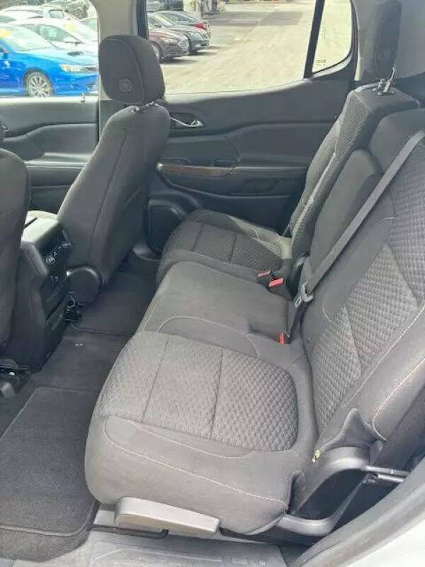 2018 GMC Acadia SLE-1